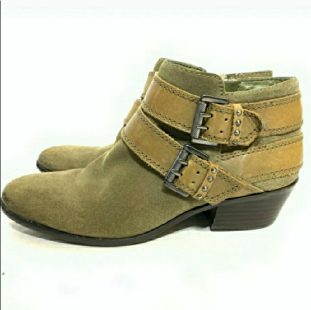 Sam Edelman Pippen olive suede ankle boots
